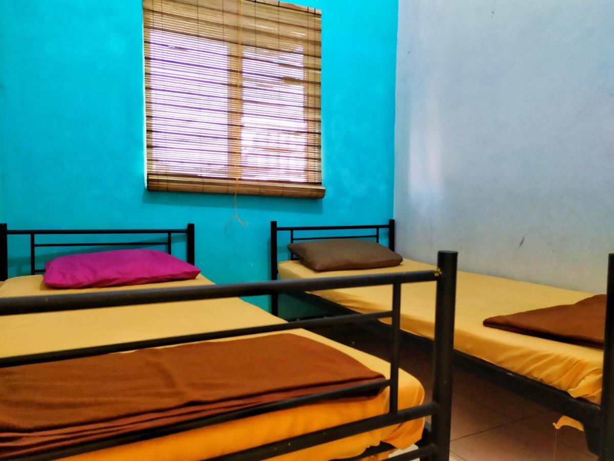 Rumah Teman Backpacker Σεμαράνγκ Εξωτερικό φωτογραφία
